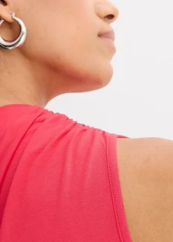 T-shirt à encolure asymétrique