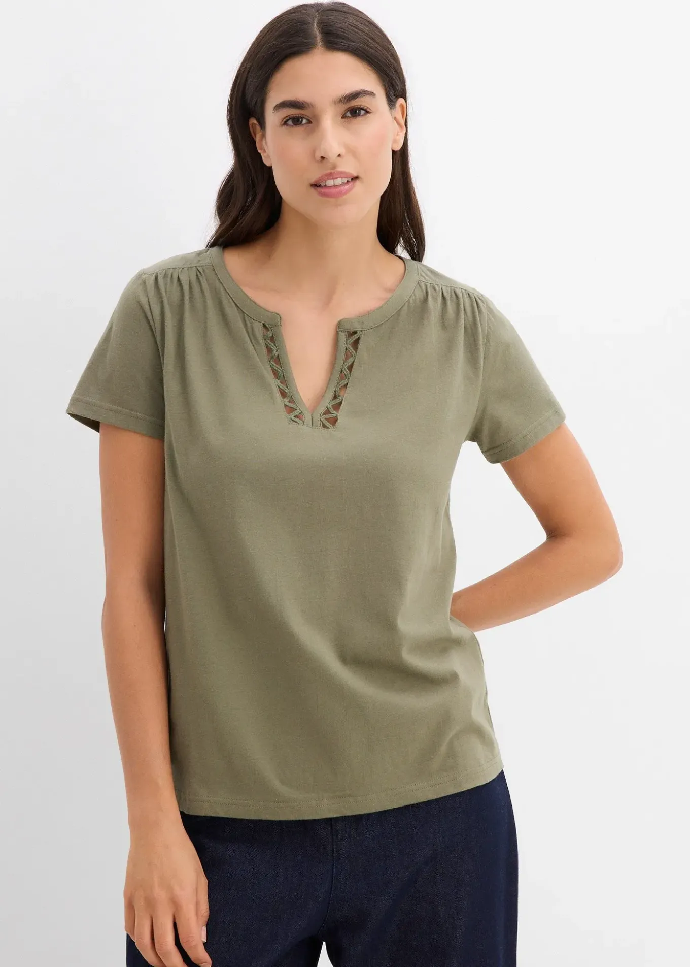 T-shirt à encolure originale