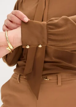 T-shirt à lavallière en satin