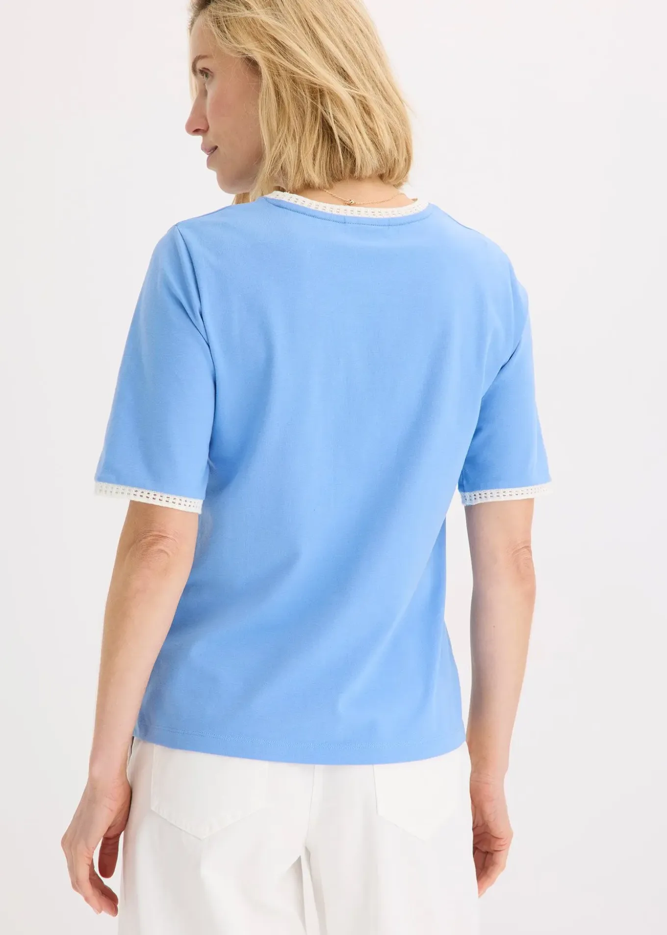 T-shirt à liserés en dentelle