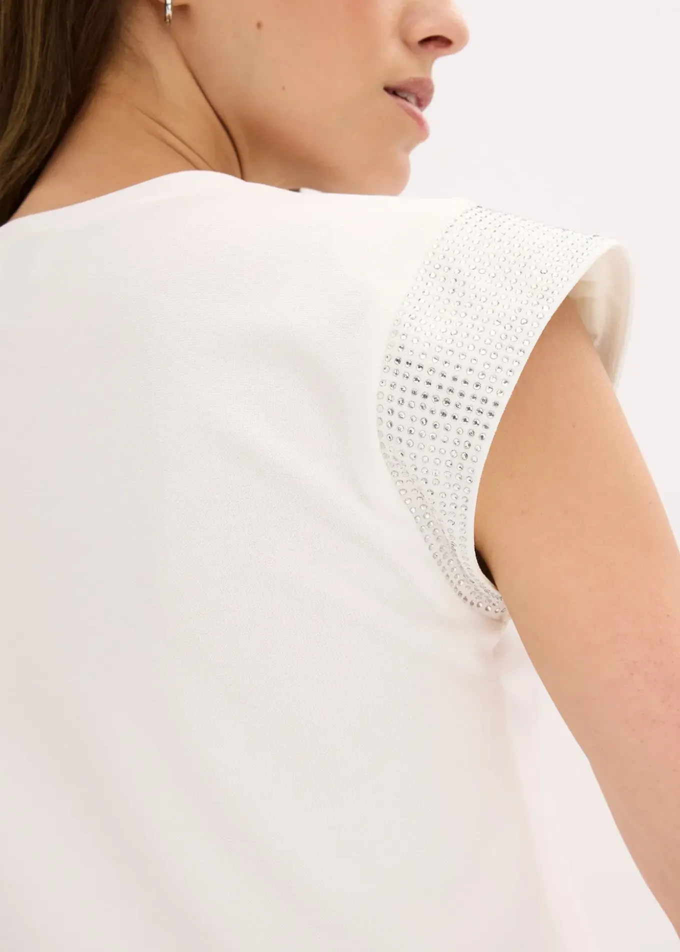 T-shirt à épaulettes