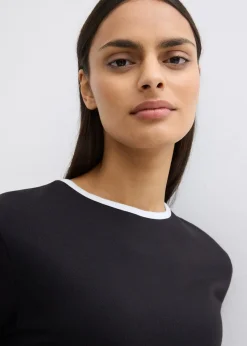 T-shirt avec détail contrastant