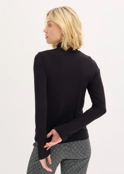 T-shirt col roulé avec boutons décoratifs