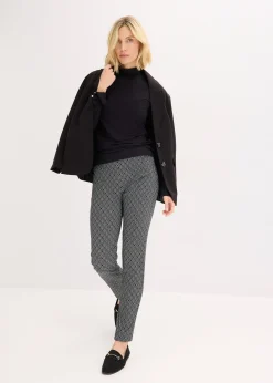 T-shirt col roulé avec boutons décoratifs