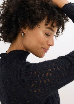 T-shirt col roulé en dentelle