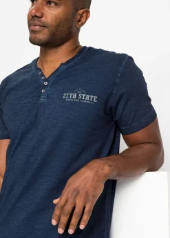 T-shirt col tunisien, aspect délavé, 100% coton