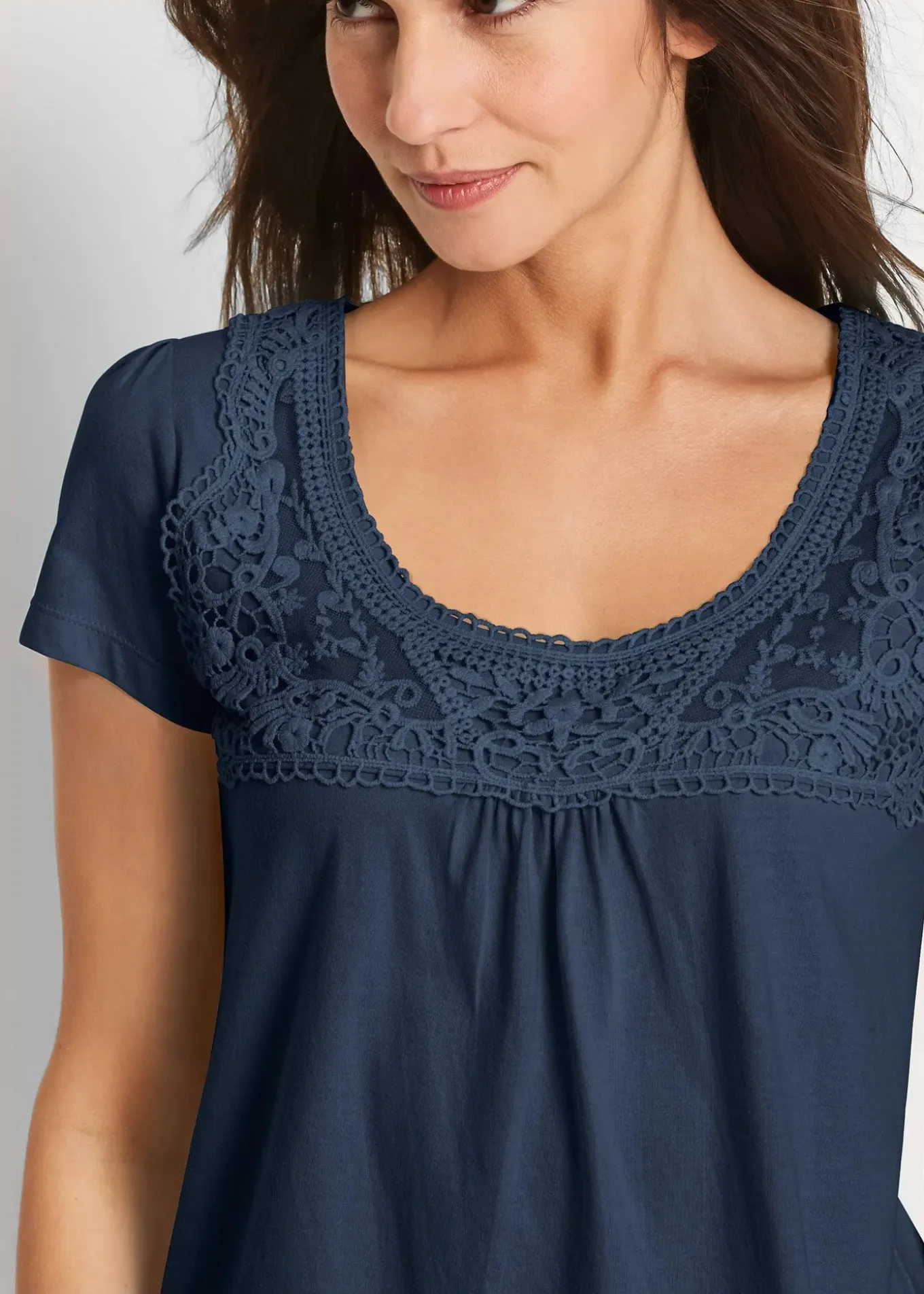 T-shirt coton et dentelle, manches courtes