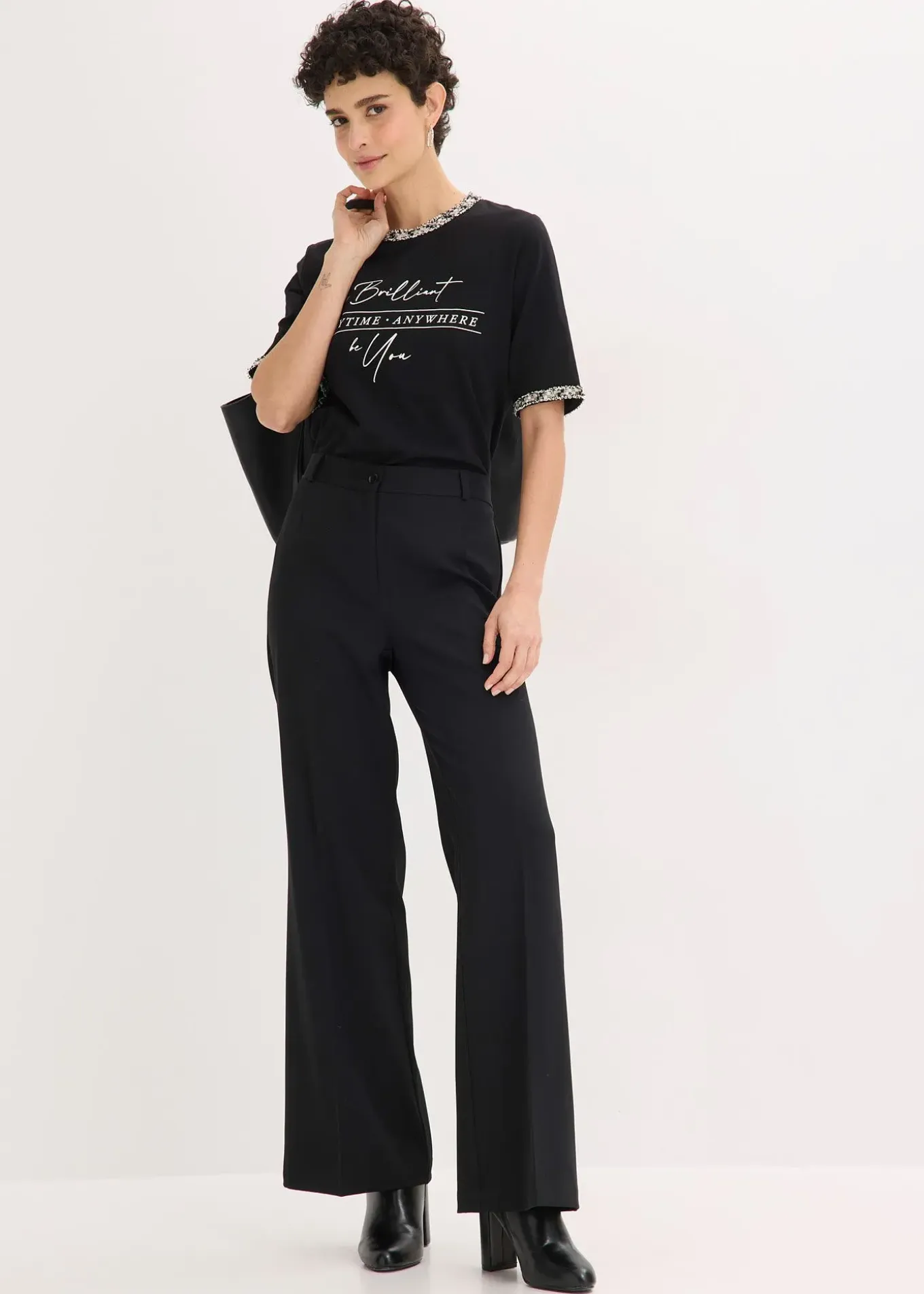 T-shirt en coton avec liseré perlé