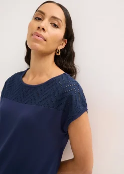 T-shirt en dentelle, en viscose douce