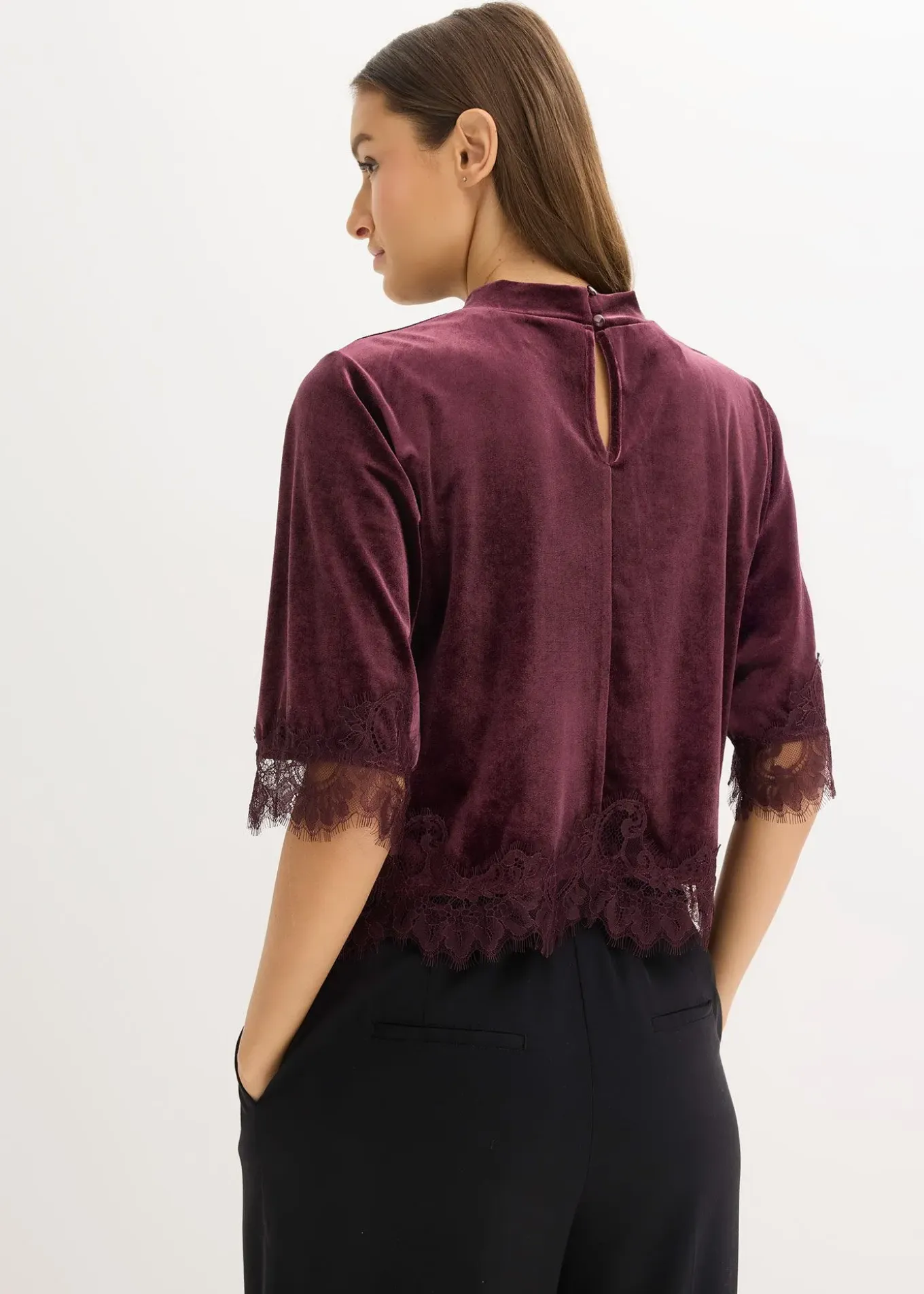 T-shirt en velours et dentelle