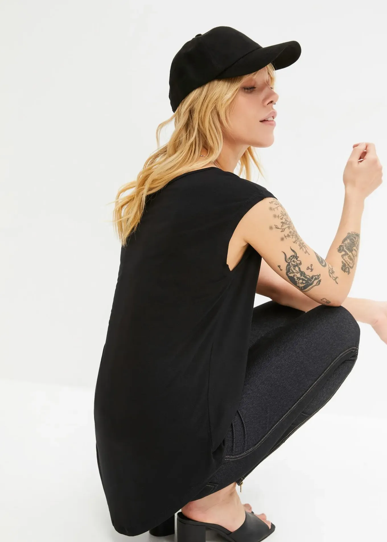 T-shirt fluide, plus long derrière