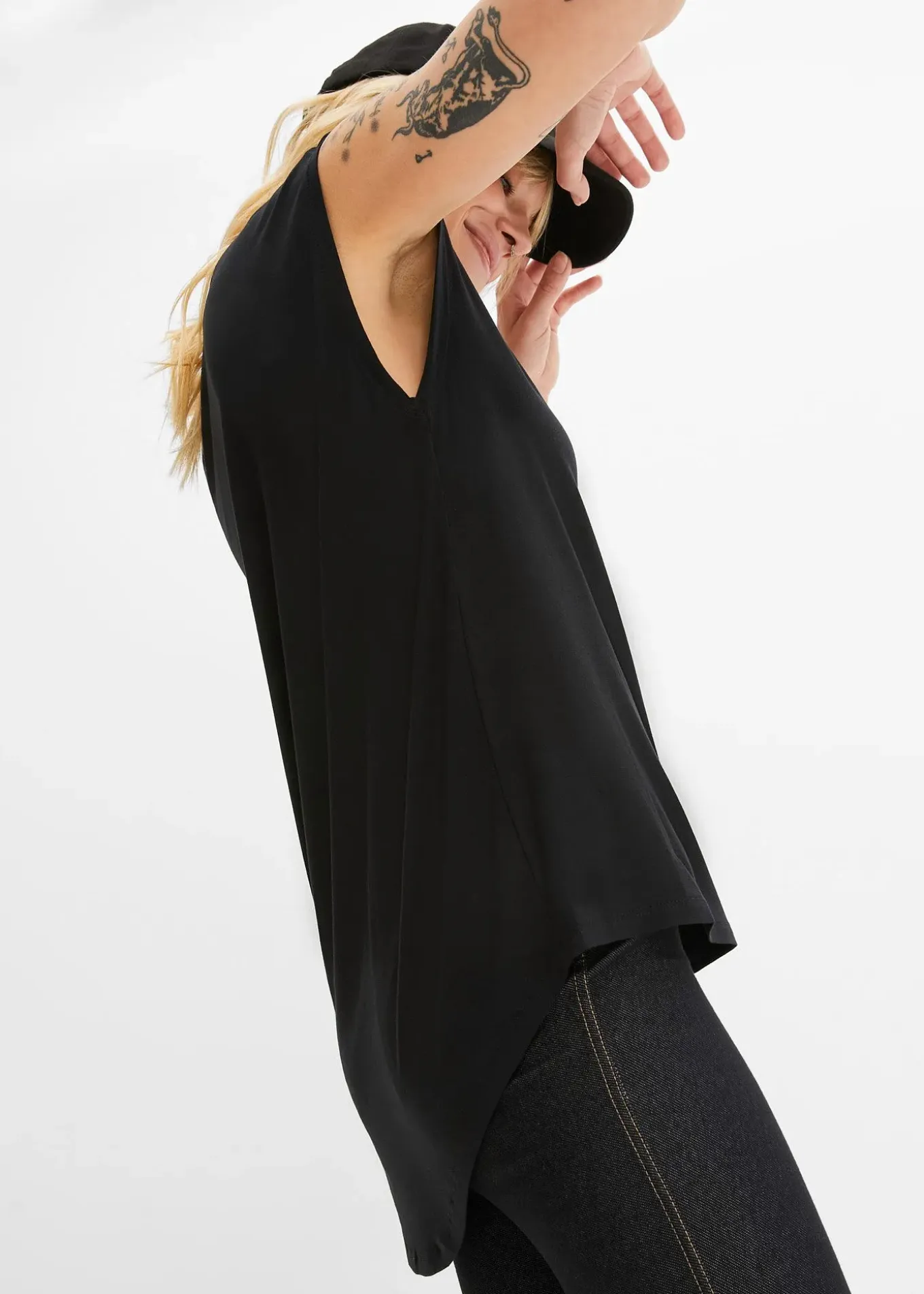 T-shirt fluide, plus long derrière