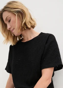 T-shirt manches chauve-souris avec broderie anglaise