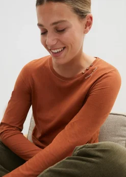 T-shirt manches longues à boutons décoratifs