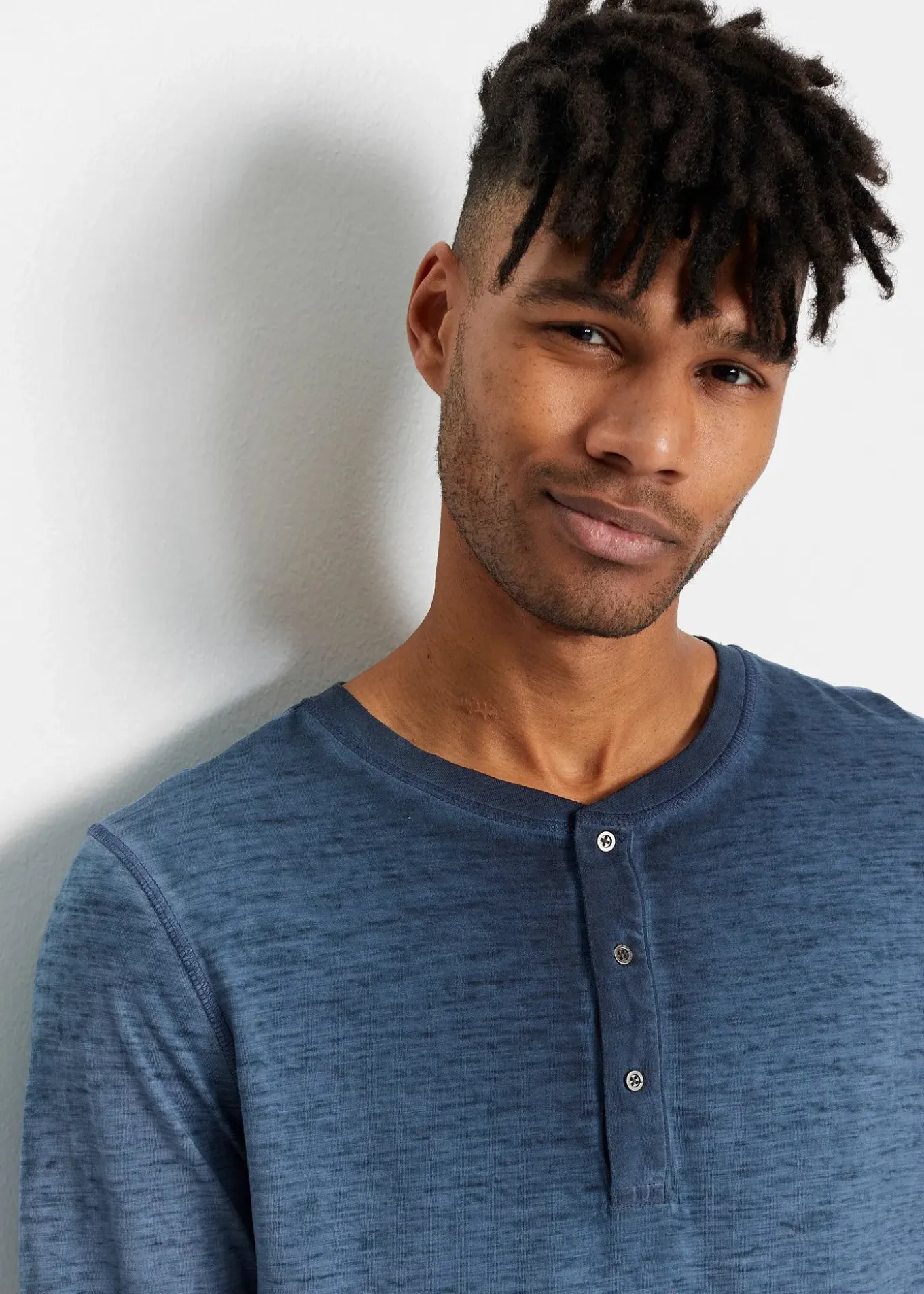 T-shirt manches longues à col tunisien, 100% coton