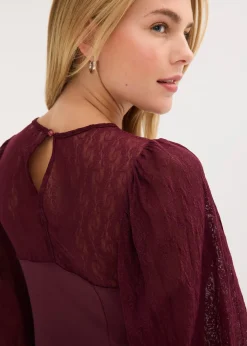 T-shirt manches longues à dentelle