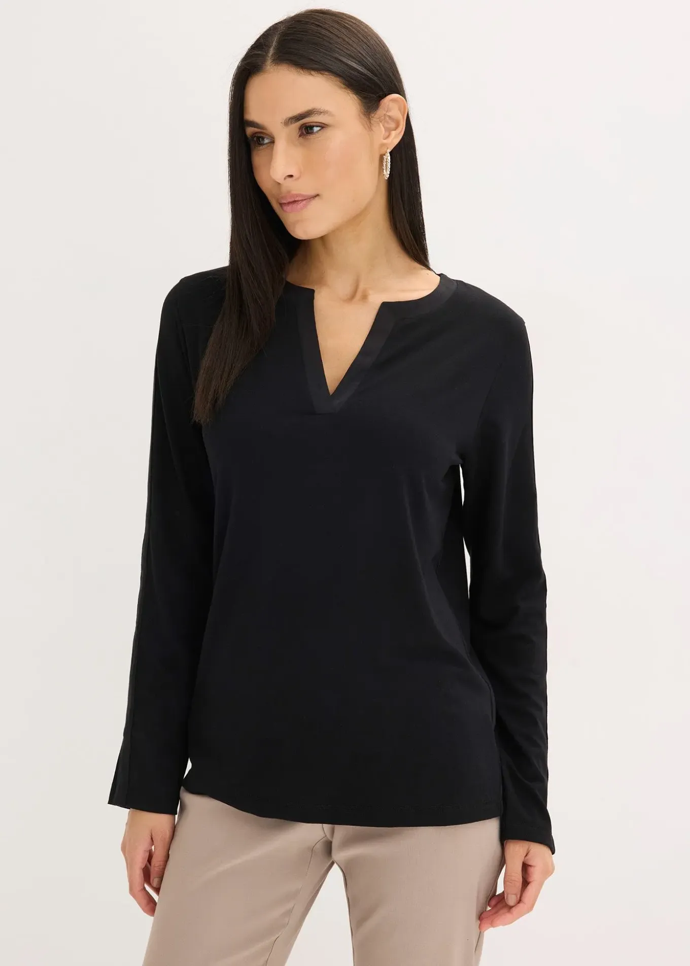 T-shirt manches longues avec empiècement satin