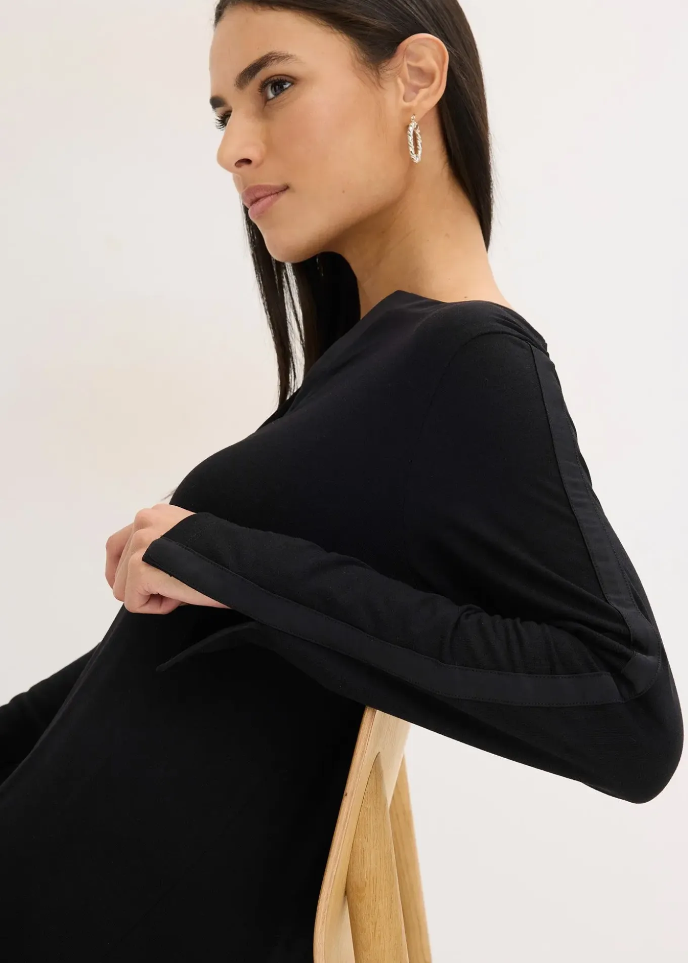 T-shirt manches longues avec empiècement satin