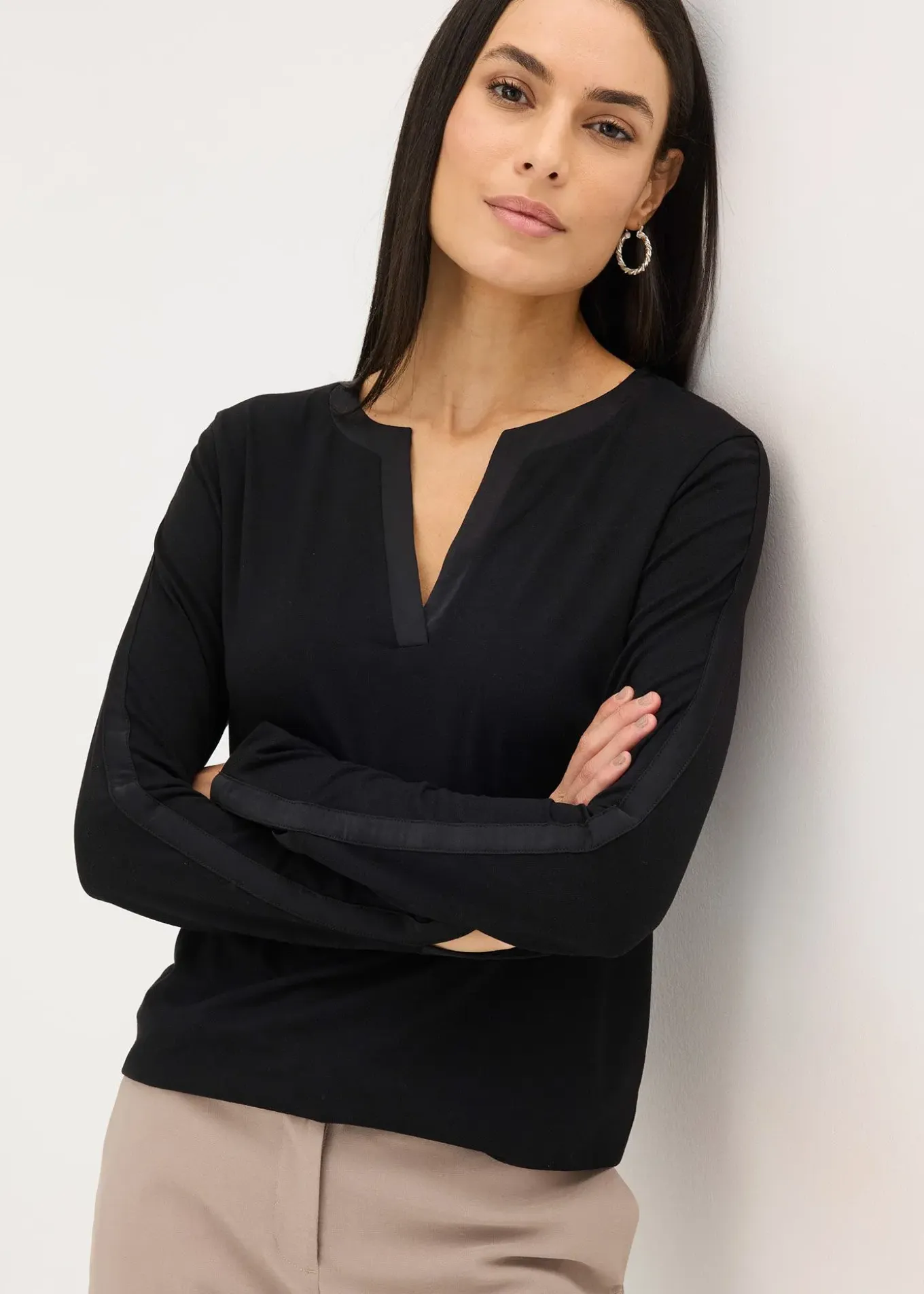 T-shirt manches longues avec empiècement satin