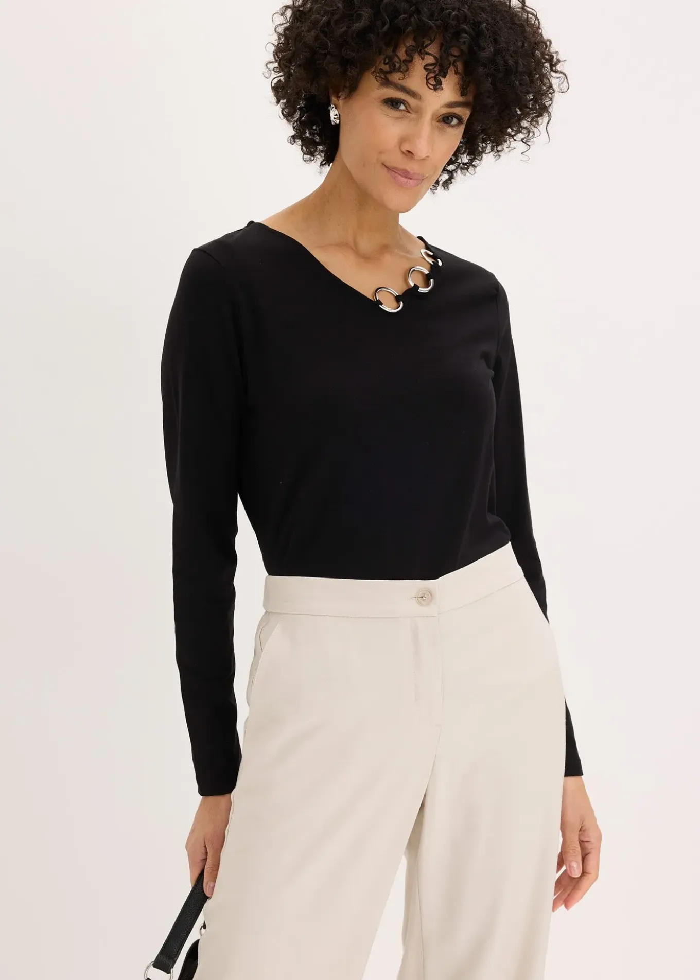 T-shirt manches longues détails œillets