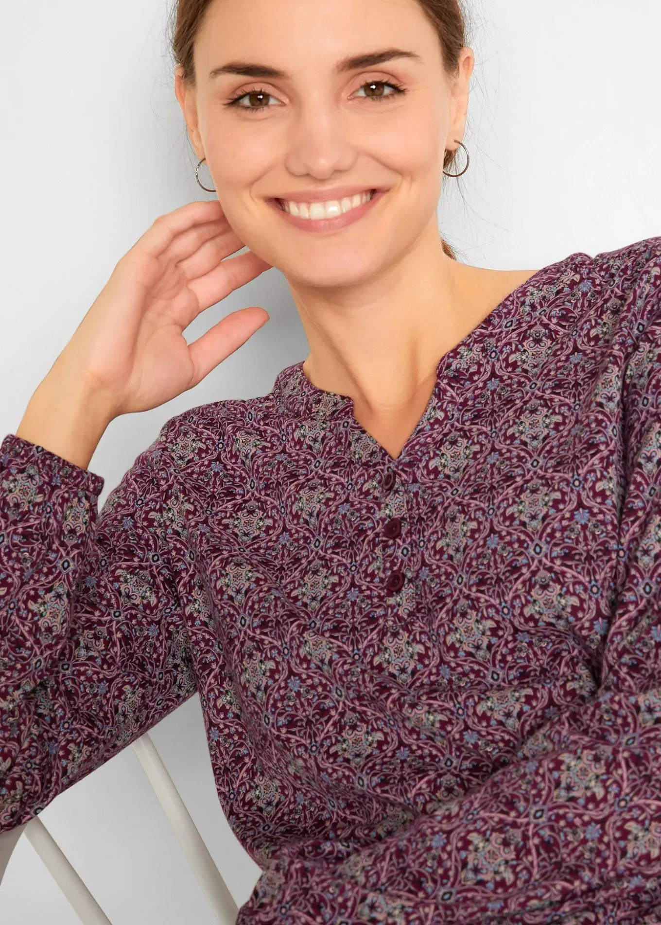 T-shirt manches longues imprimé avec col Henley