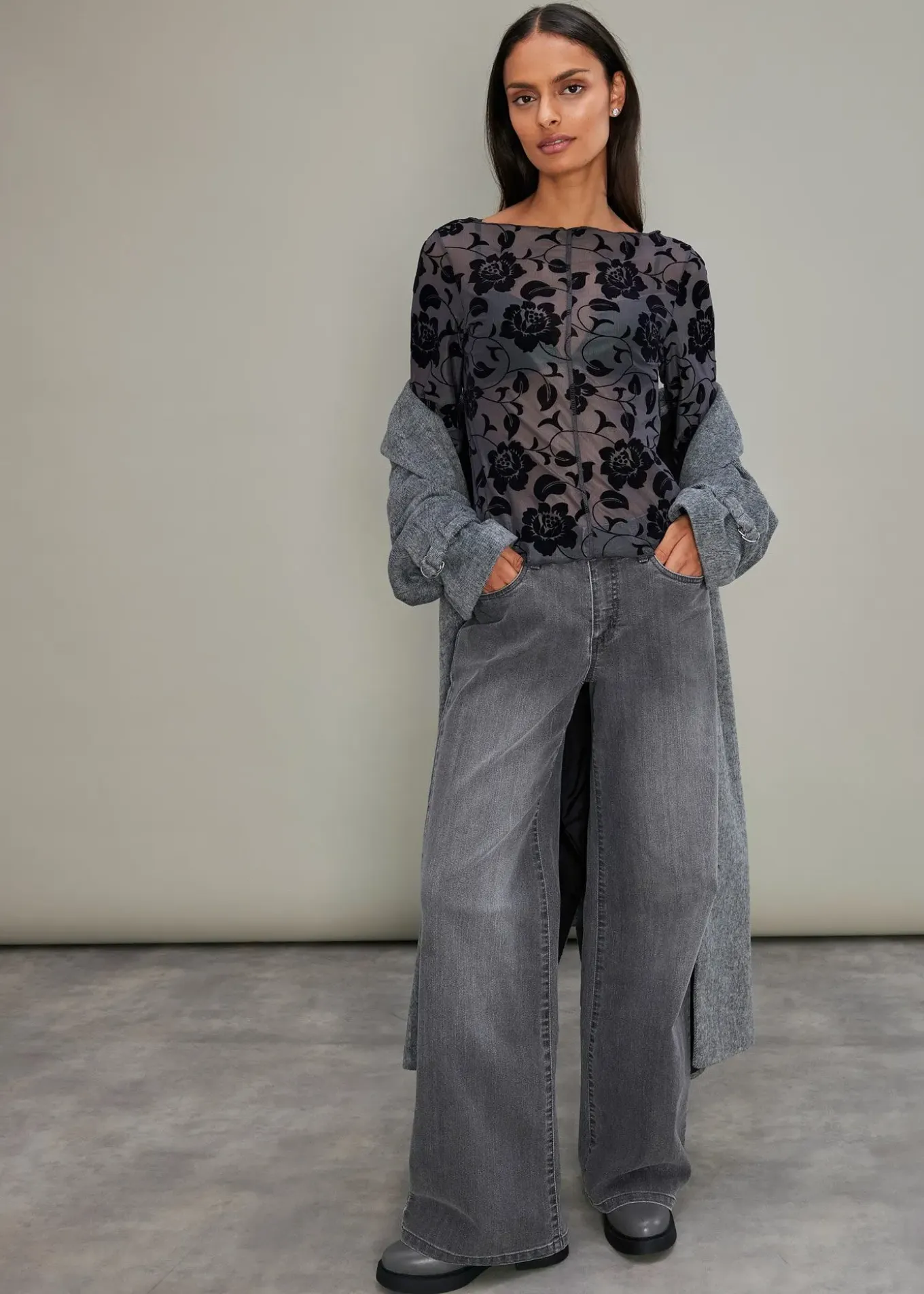 T-shirt manches longues légèrement transparent