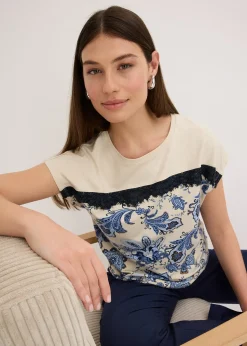 T-shirt oversize avec un galon de dentelle