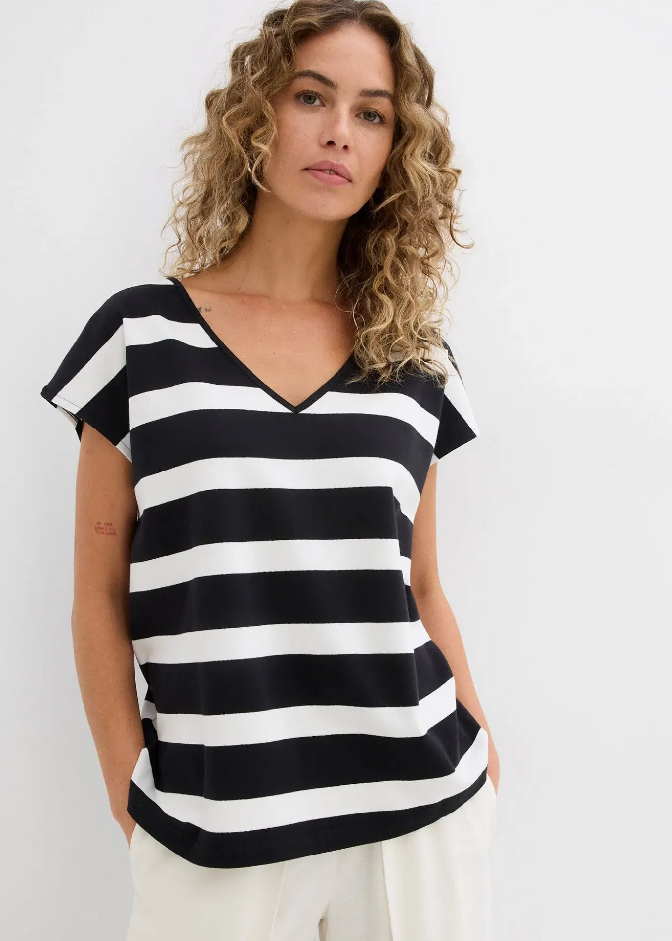 T-shirt rayé en maille