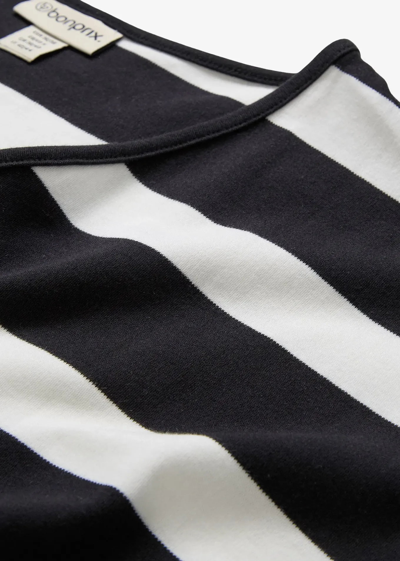 T-shirt rayé en maille