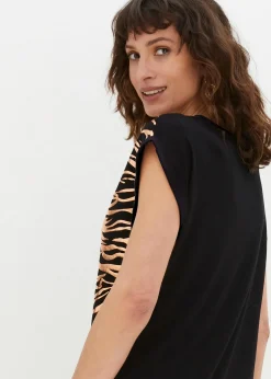 T-shirt style patchwork