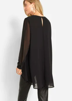 Tunique plus longue derrière