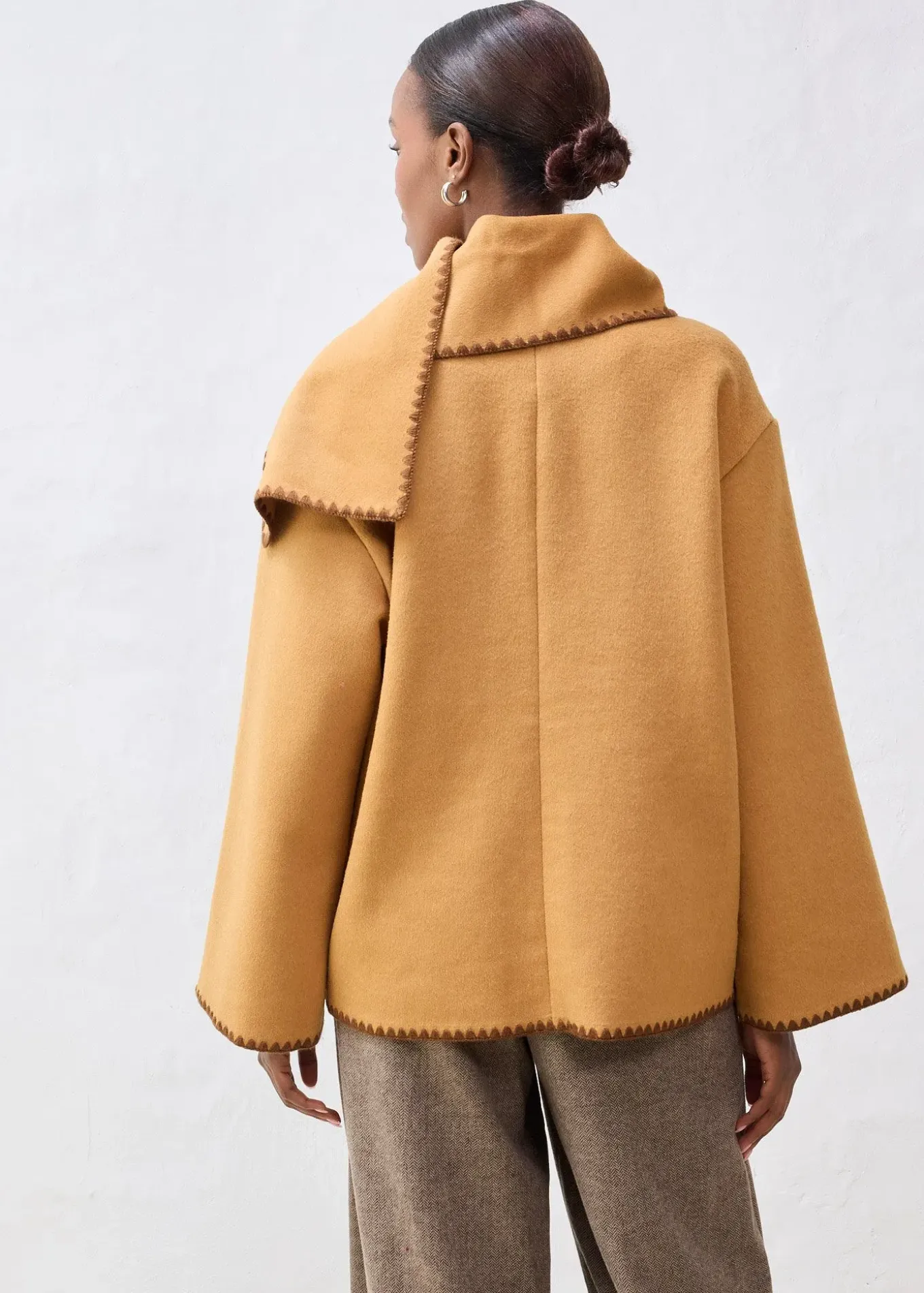 Veste à broderie décorative (ens. 2 pces avec écharpe)