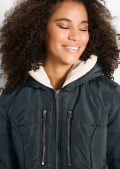 Veste avec capuche doublée