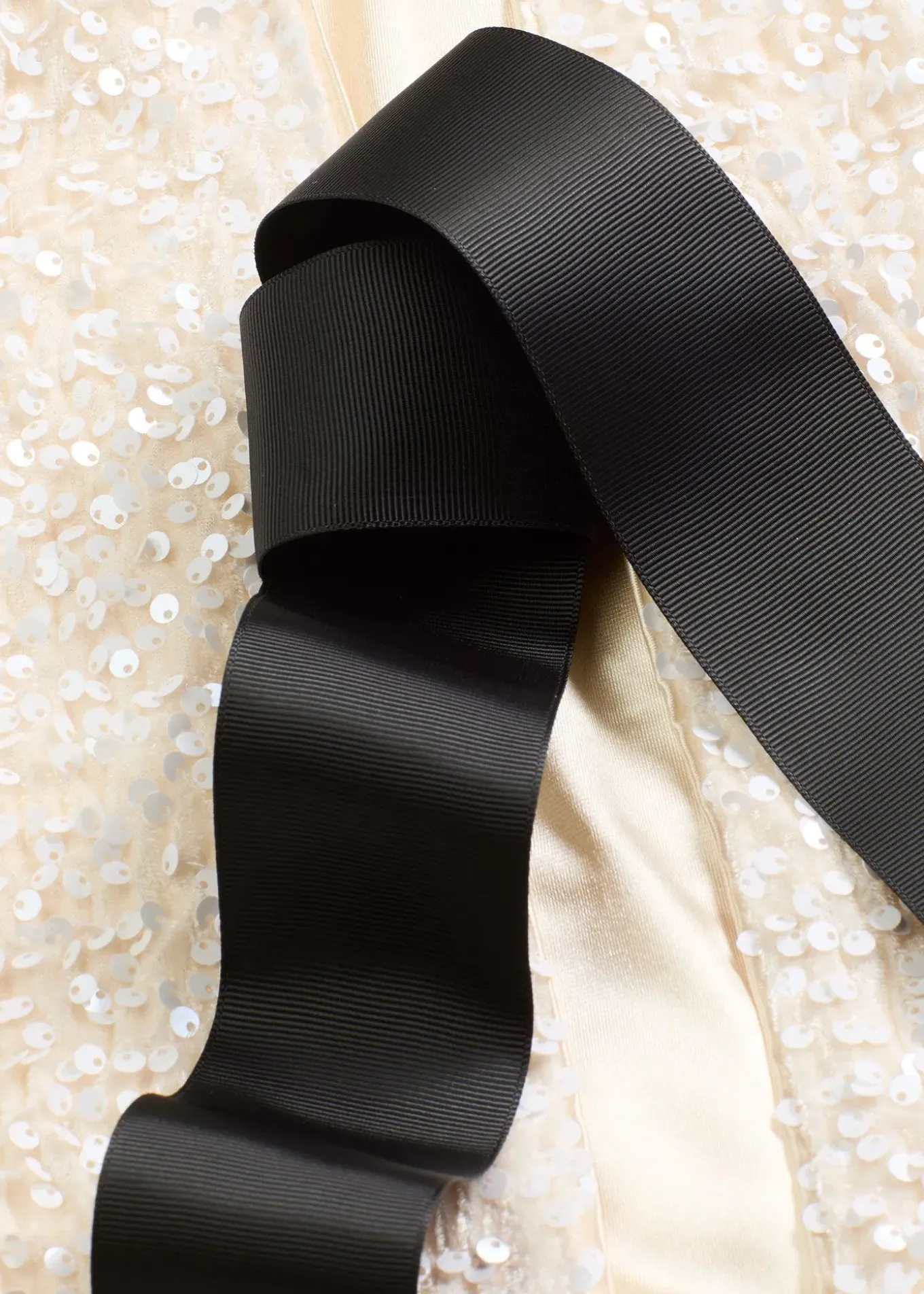 Veste courte à sequins