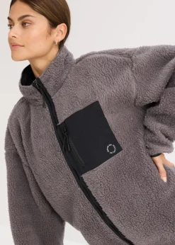 Veste de sport technique et oversize en polaire