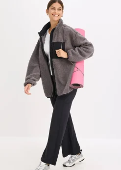 Veste de sport technique et oversize en polaire