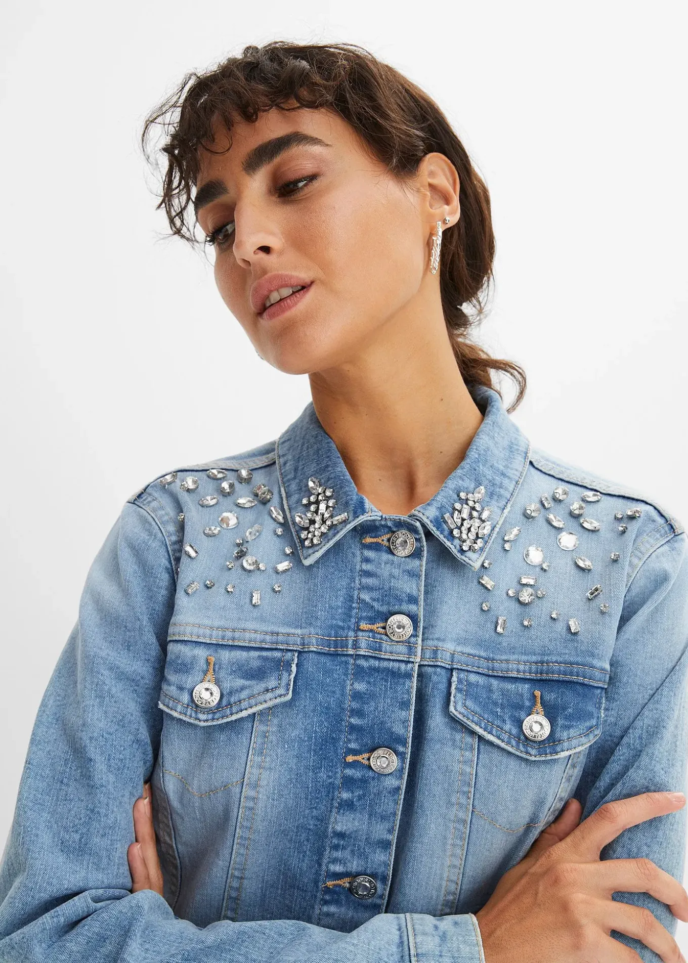 Veste en jean avec strass appliqués