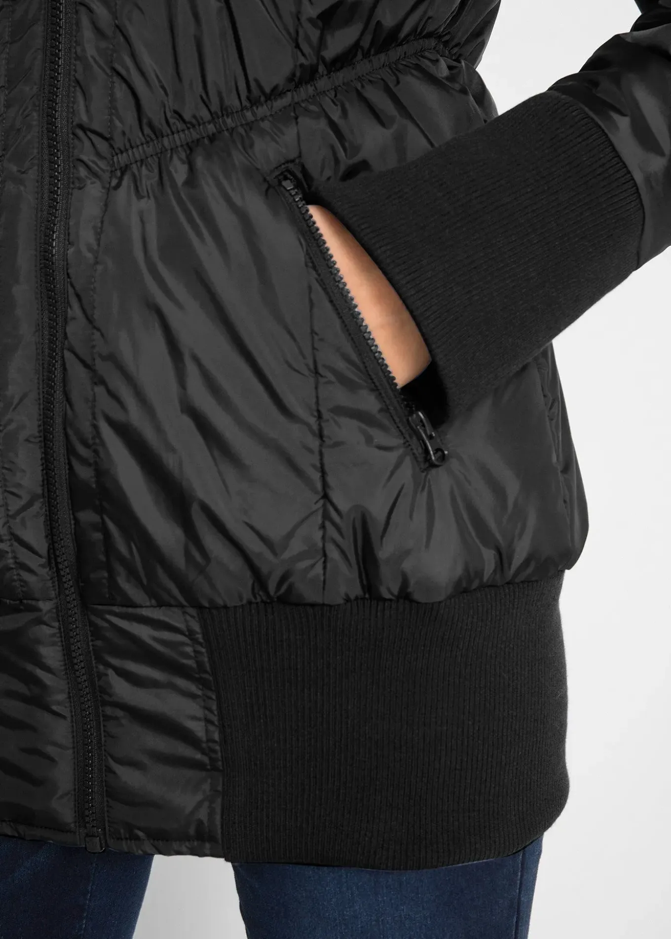 Veste matelassée à finitions élastiquées et capuche