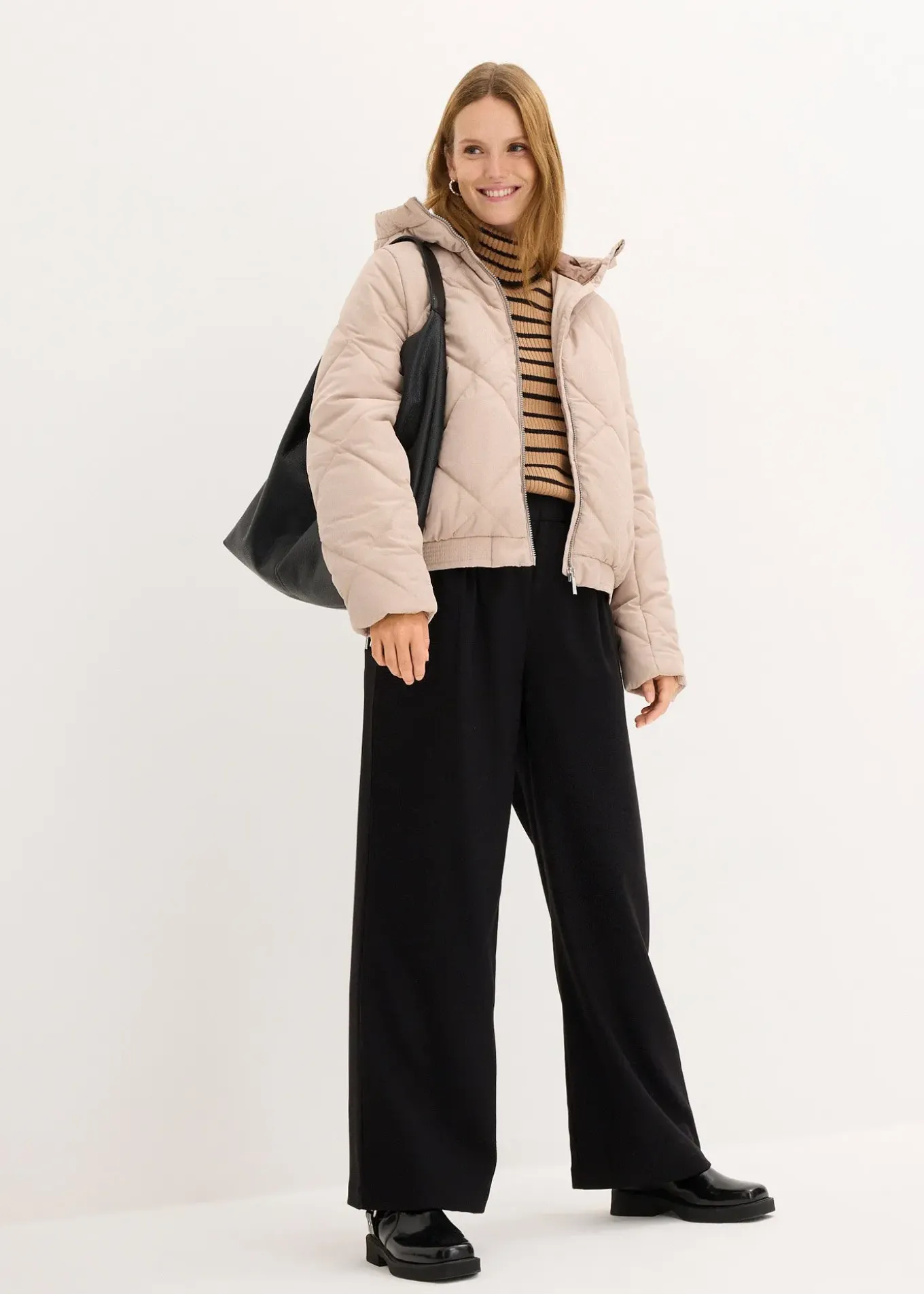 Veste matelassée courte avec doublure contrastante