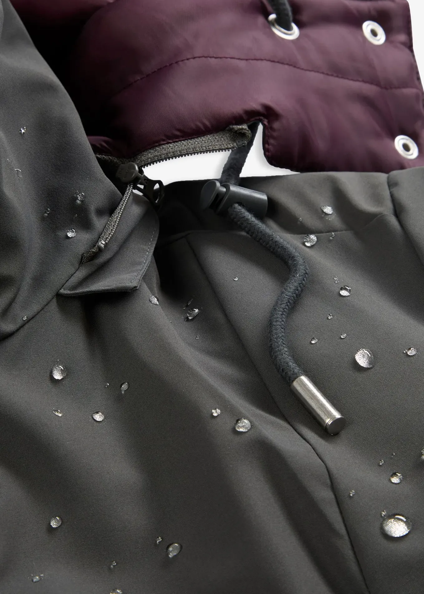 Veste outdoor déperlante, effet superposé