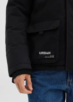 Veste rembourrée avec capuche et nombreuses poches