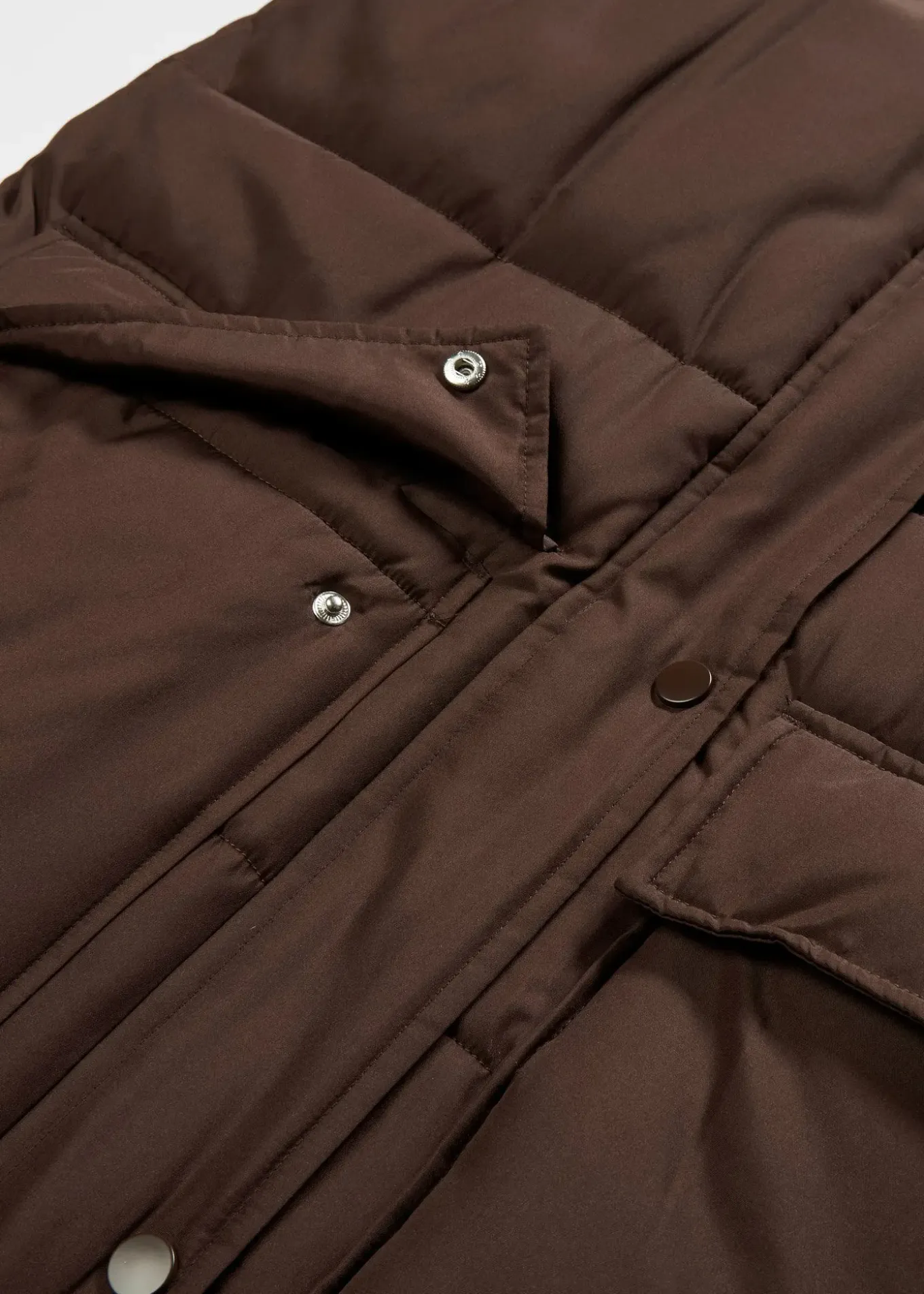 Veste sans manches matelassée en polyester recyclé avec capuche amovible