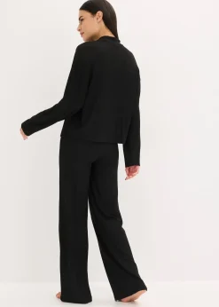 Vêtement d’intérieur en matière douce et côtelée, oversize