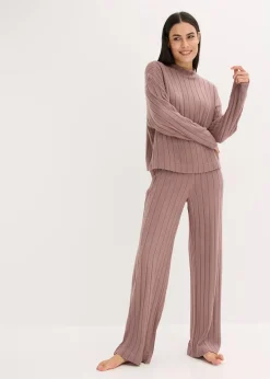 Vêtement d’intérieur en matière douce et côtelée, oversize